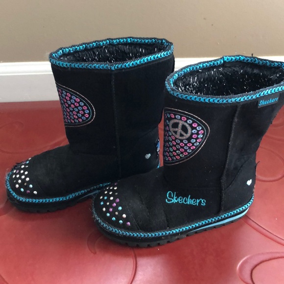 Sketchers fuzzy boots - Picture 2 of 4